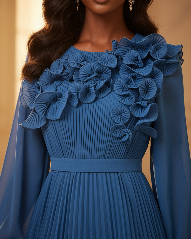 Blaues Chiffonkleid mit Plissee-Details - Ansicht 4