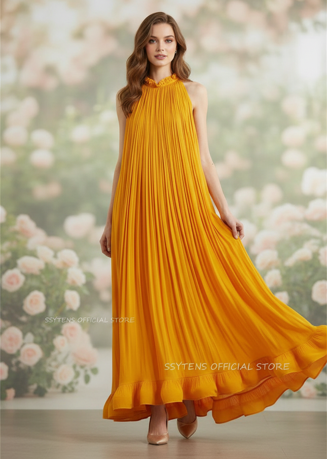 Gelbes bodenlanges Kleid mit Neckholder - Ansicht 1