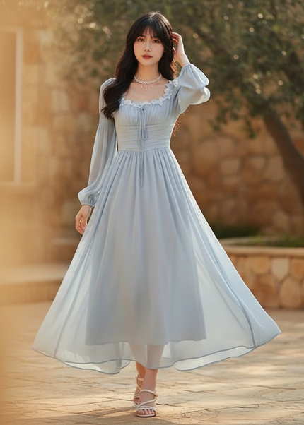 Hellblaues Chiffonkleid mit Langarm - Ansicht 1