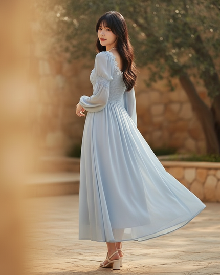 Hellblaues Chiffonkleid mit Langarm - Ansicht 2