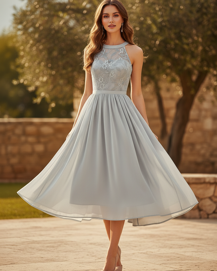 Graues Chiffonkleid mit feiner Spitze - Ansicht 3