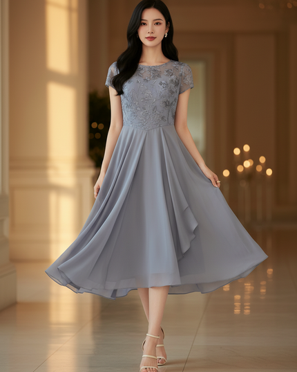 Zartes Chiffonkleid mit feiner Spitze - Ansicht 1