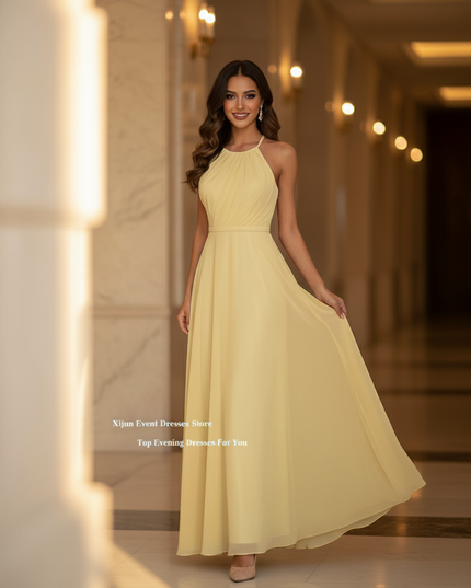 Gelbes langes Kleid mit Neckholder - Ansicht 3