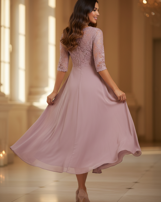 Rosa Chiffon-Midikleid mit feiner Spitze - Ansicht 2